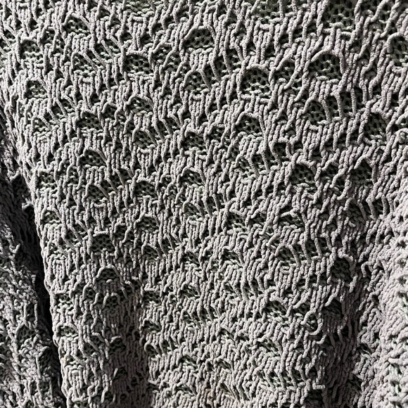 Moon & Madison gray Bell Sleeve Knit Sweater Size L - Picture 8 of 9